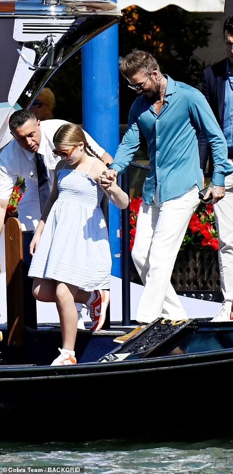 con gai david beckham anh 1