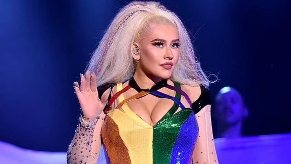 Christina Aguilera goi cam o tuoi 42 hinh anh