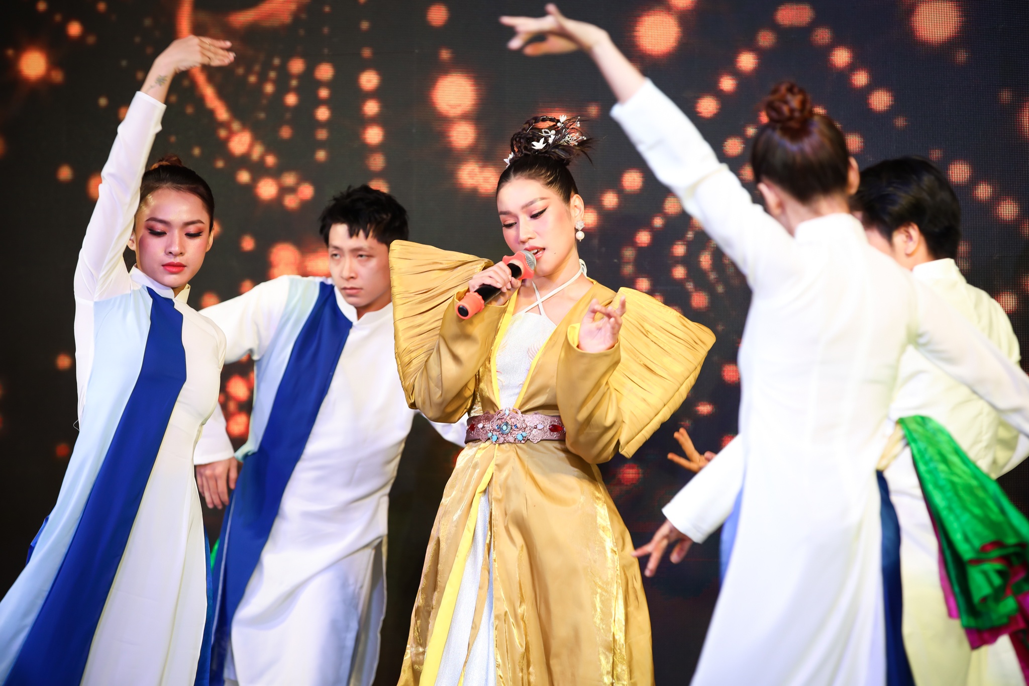 ho ahauaj hoan vu viet nam anh 4