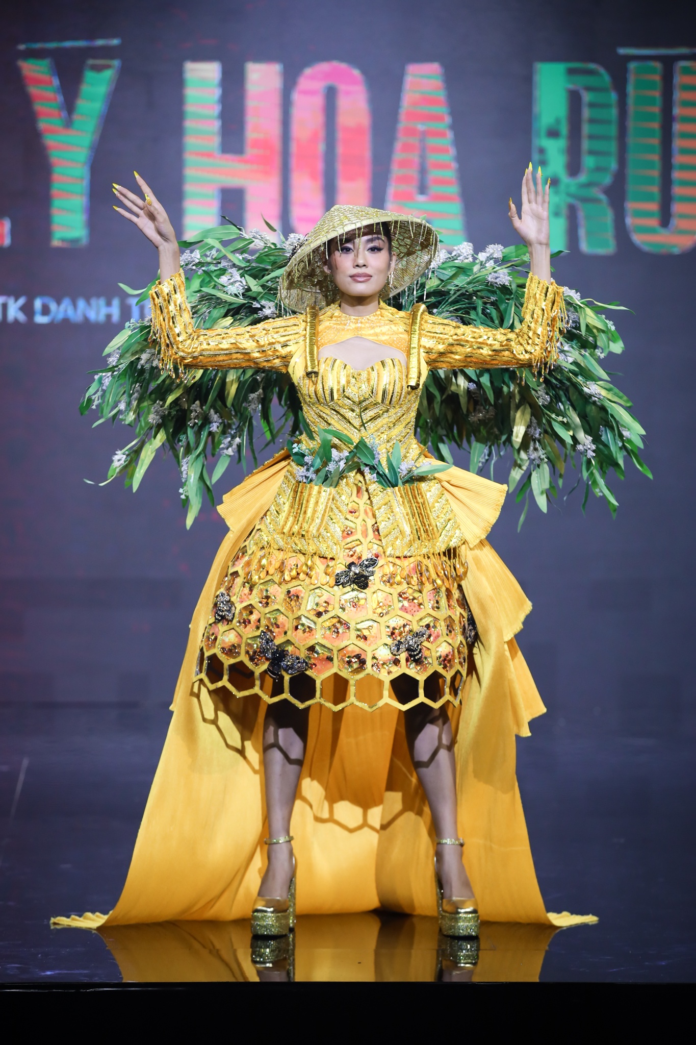 dang thu huyen hoa khoi bong chuyen anh 9