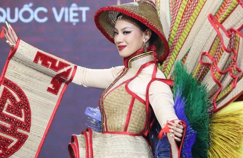 Vay banh trang, goi cuon o Hoa hau Hoan vu Viet Nam 2022 hinh anh
