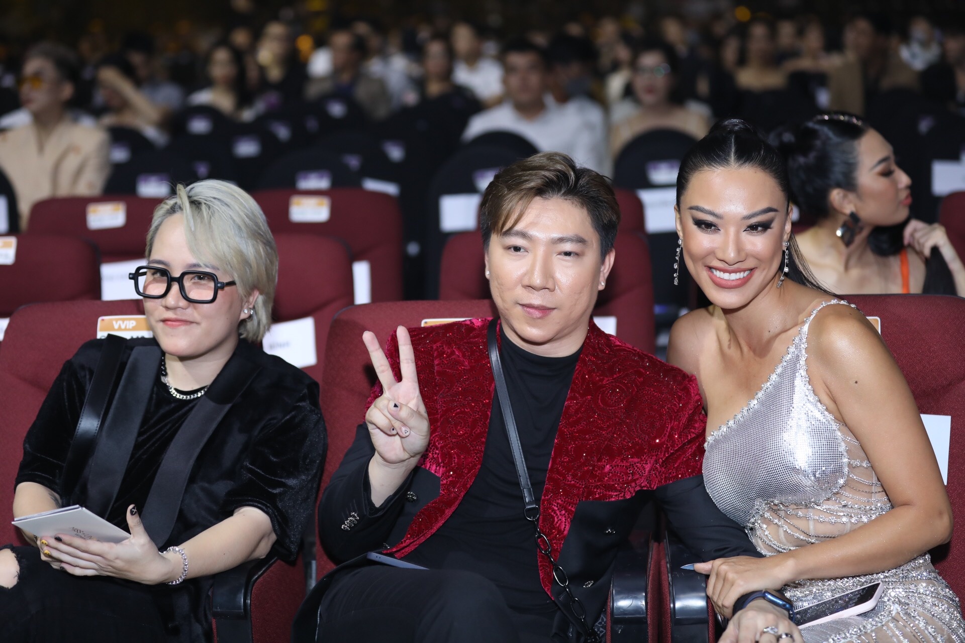 dan khach moi o hoa hau hoan vu anh 3