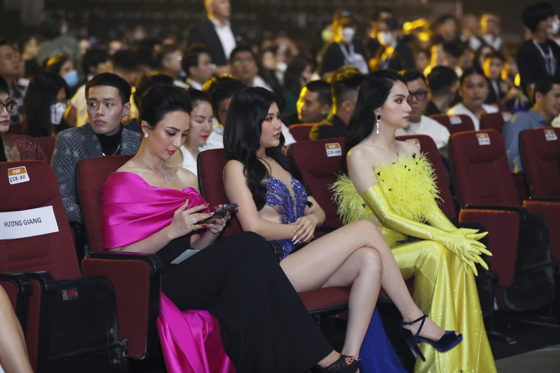 dan khach moi o hoa hau hoan vu anh 1