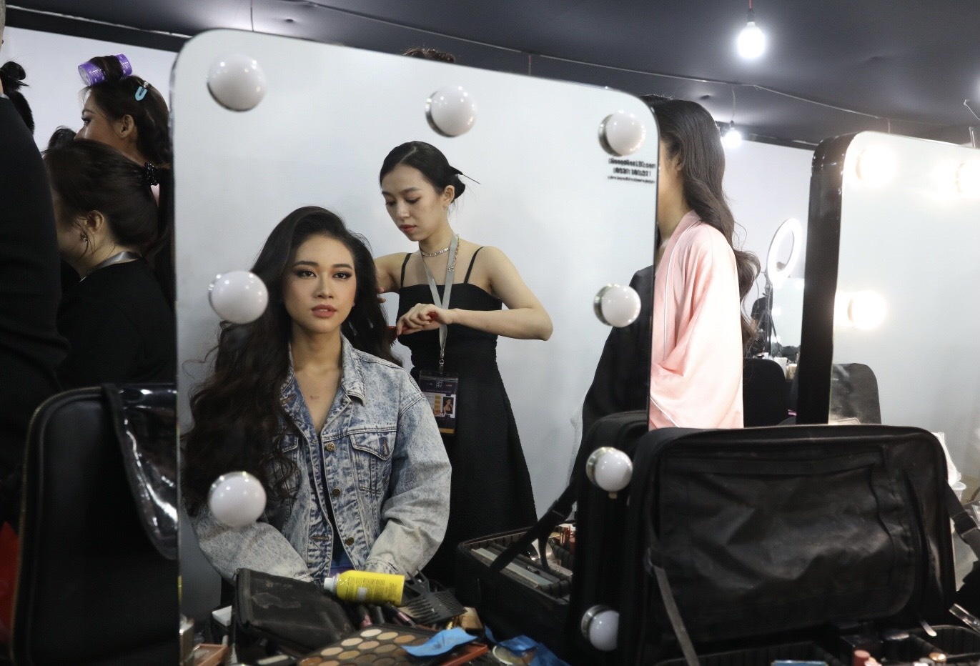 hoa hau hoan vu viet nam anh 6