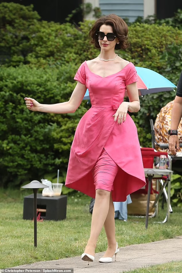 Anne Hathaway ảnh 1 Anne Hathaway anh 1