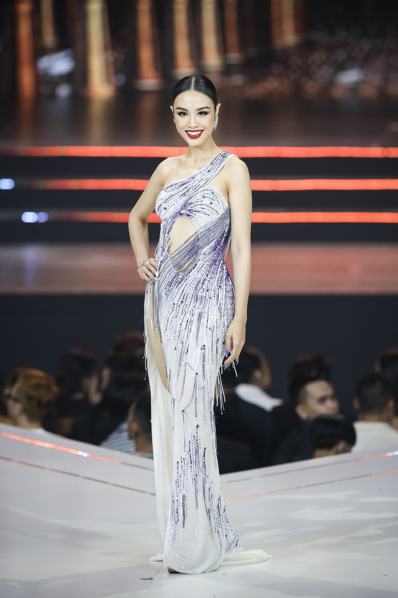 hoa hau hoan vu Viet Nam anh 11