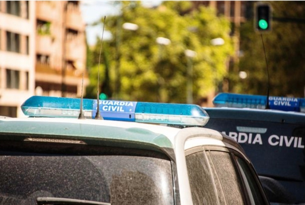 Bo Van hoa dang xac minh 2 nghe si Viet bi bat o Tay Ban Nha hinh anh