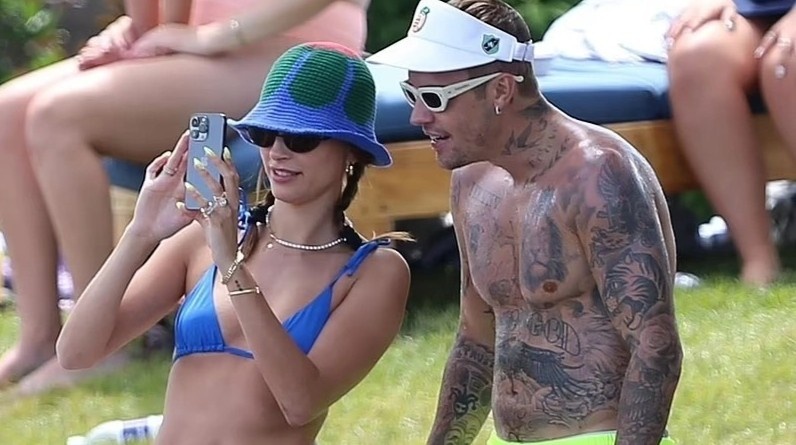 Justin Bieber sau khi liet co mat hinh anh