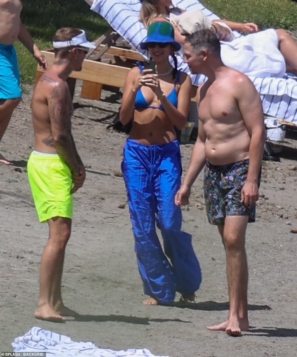 Hailey Bieber và chồng ảnh 9 Hailey Bieber va chong anh 9