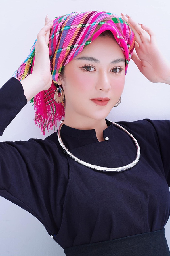 Hoa hau cac Dan toc Viet Nam anh 3