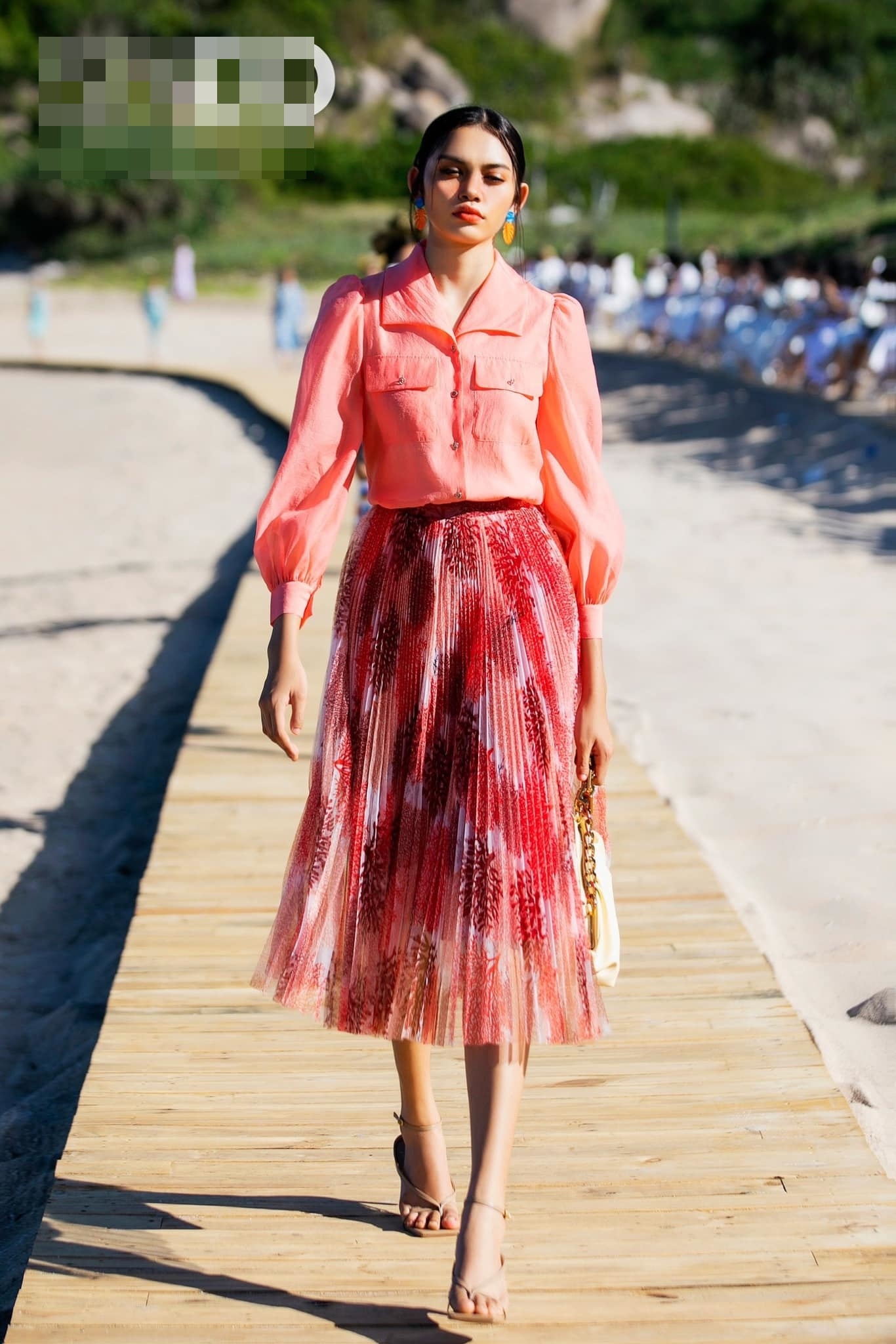 dang vuong huyen tran anh 8