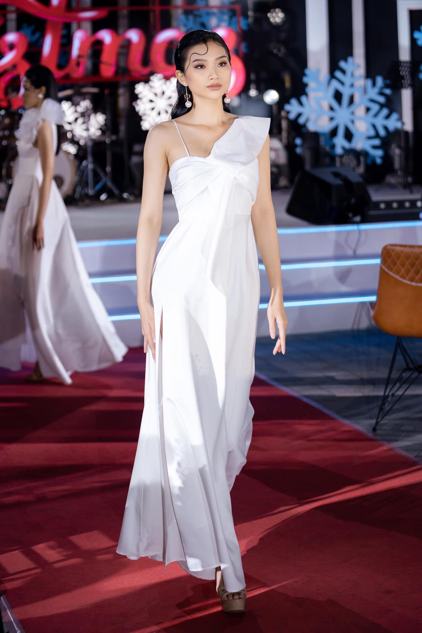 hoa hau cac dan toc Viet Nam anh 10