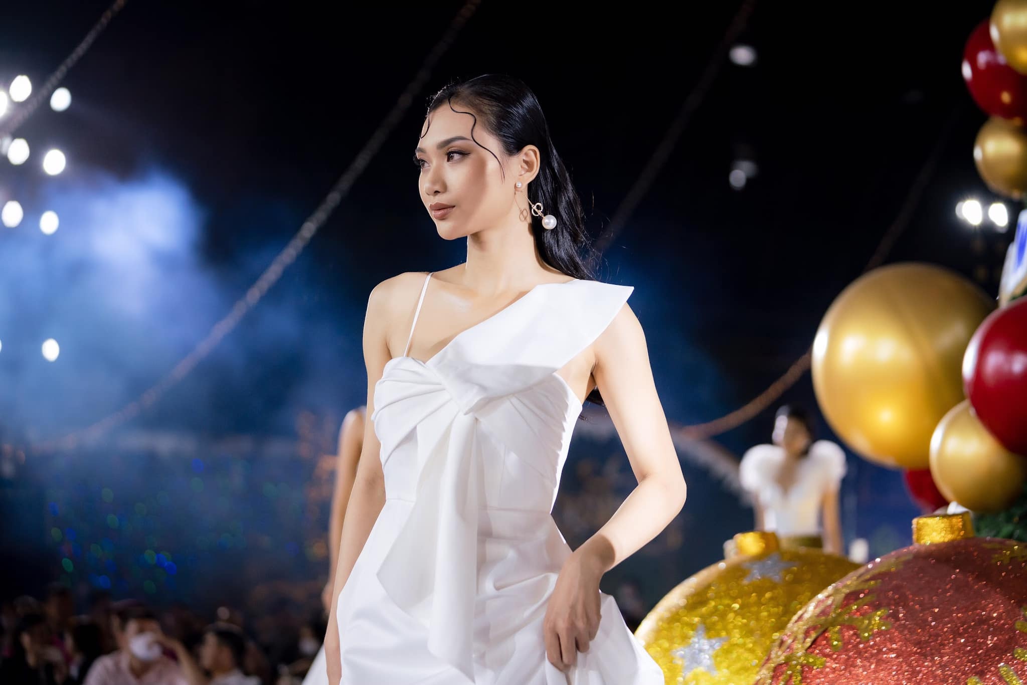 hoa hau cac dan toc Viet Nam anh 3