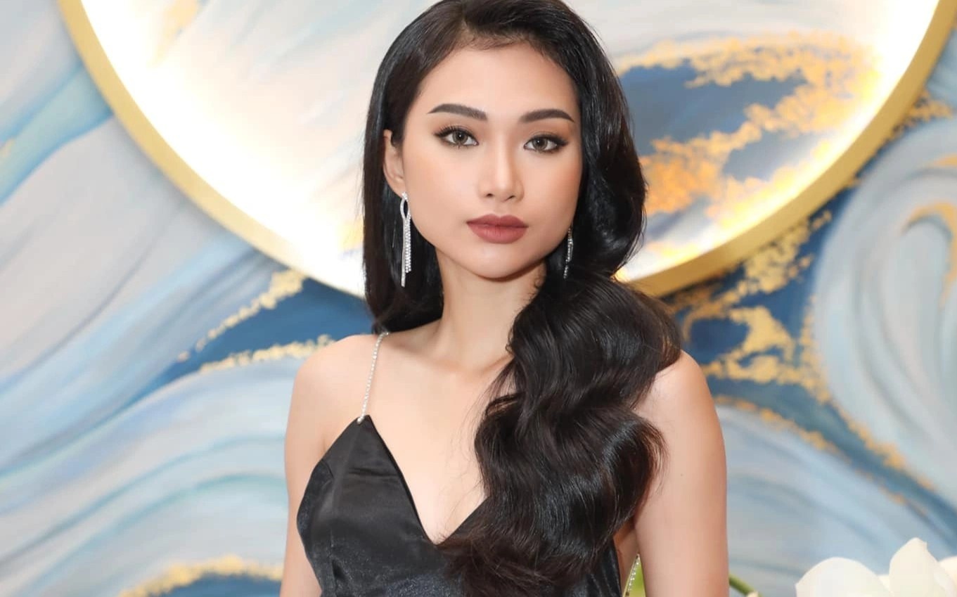 Nguoi dep hoa hau co vong eo 56 cm hinh anh