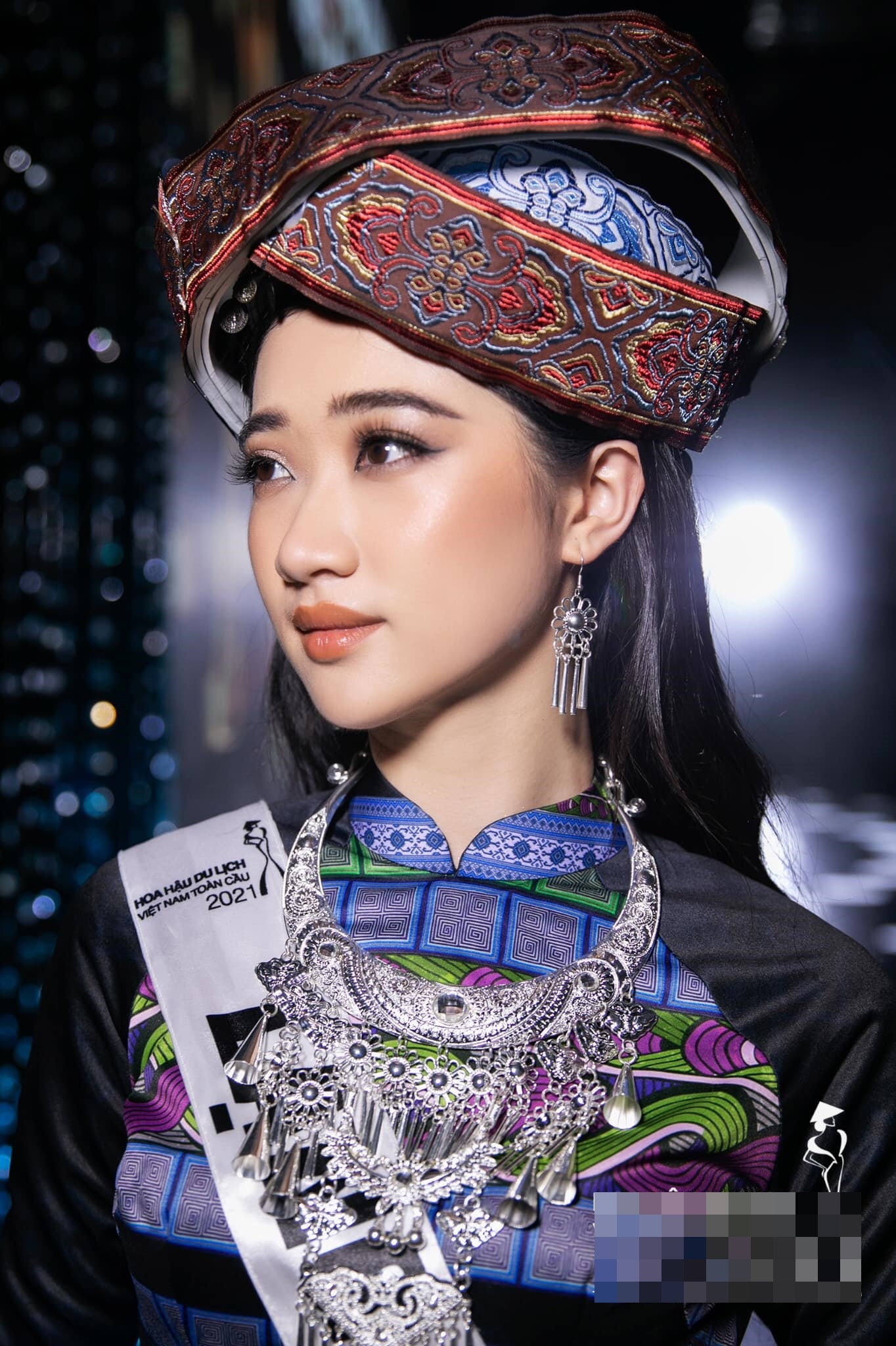 hoa hau cac dan toc Viet Nam anh 5