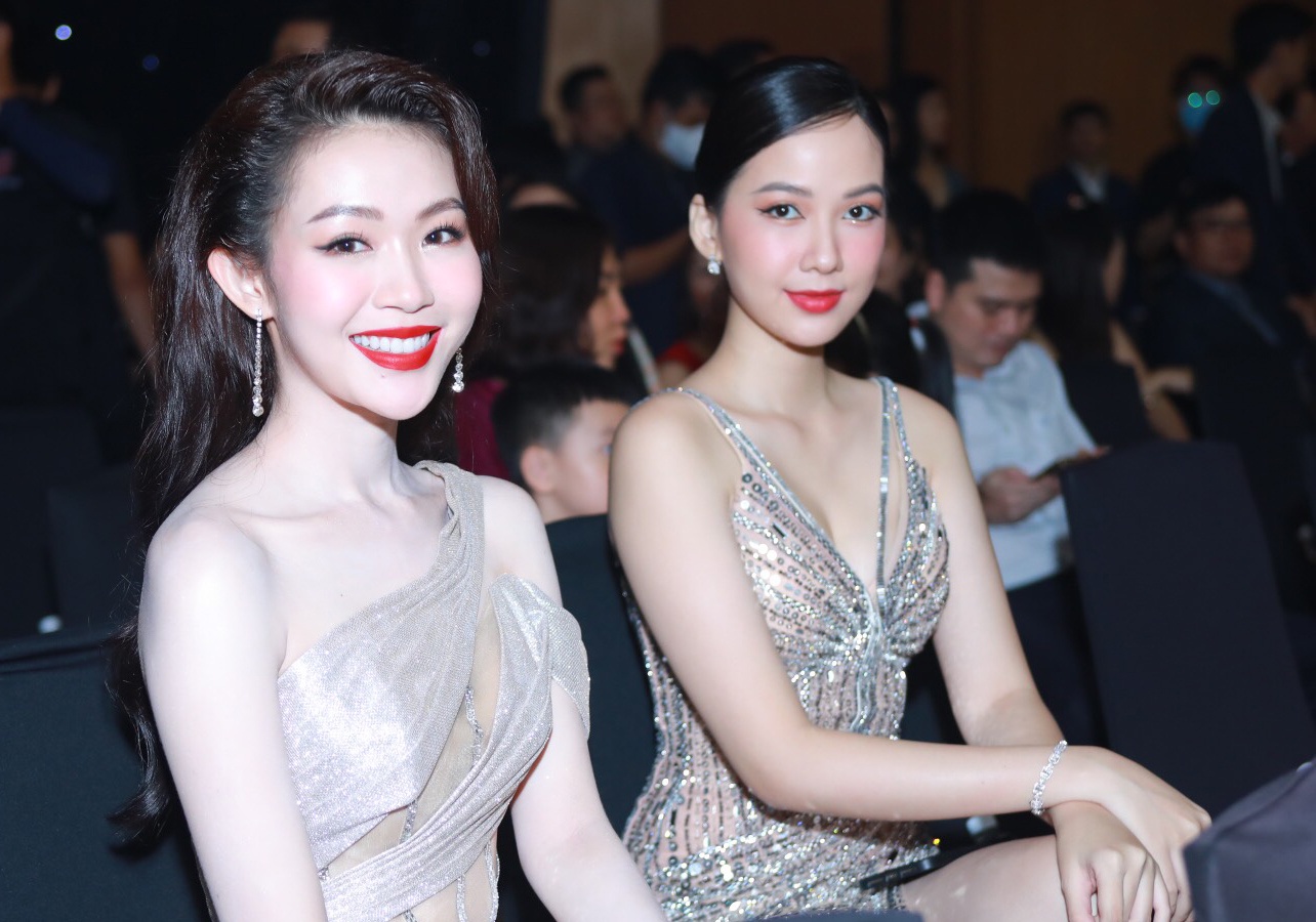 Nhung nguoi ngoi hang ghe VIP o chung ket hoa hau hinh anh