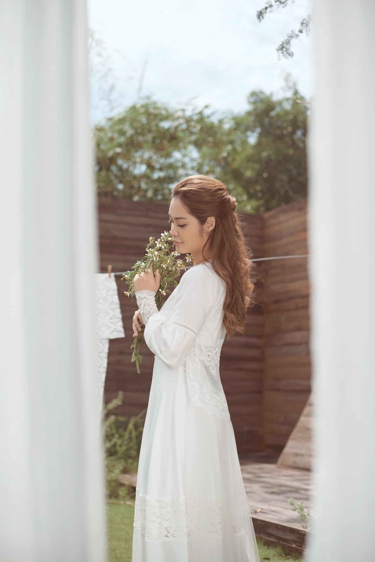 hoa hau thuy hang anh 7