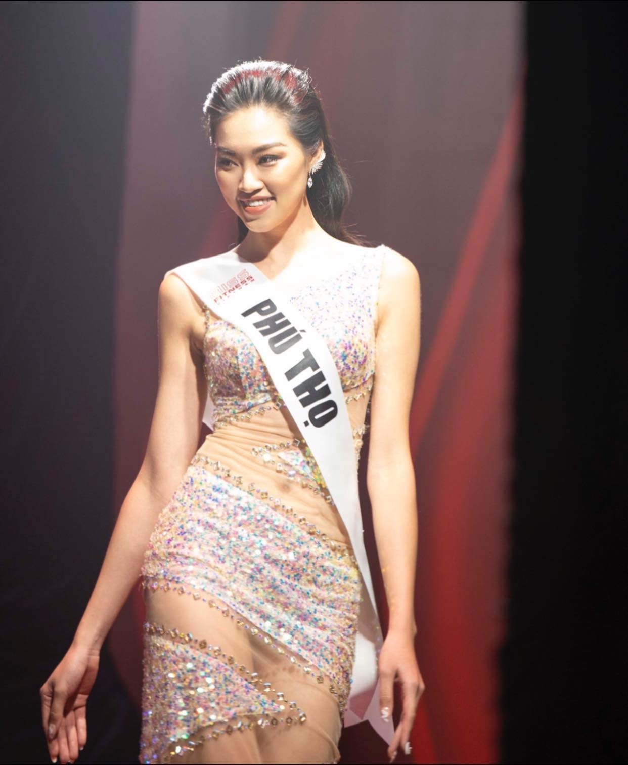 hoa hau the thao doan thu thuy anh 2