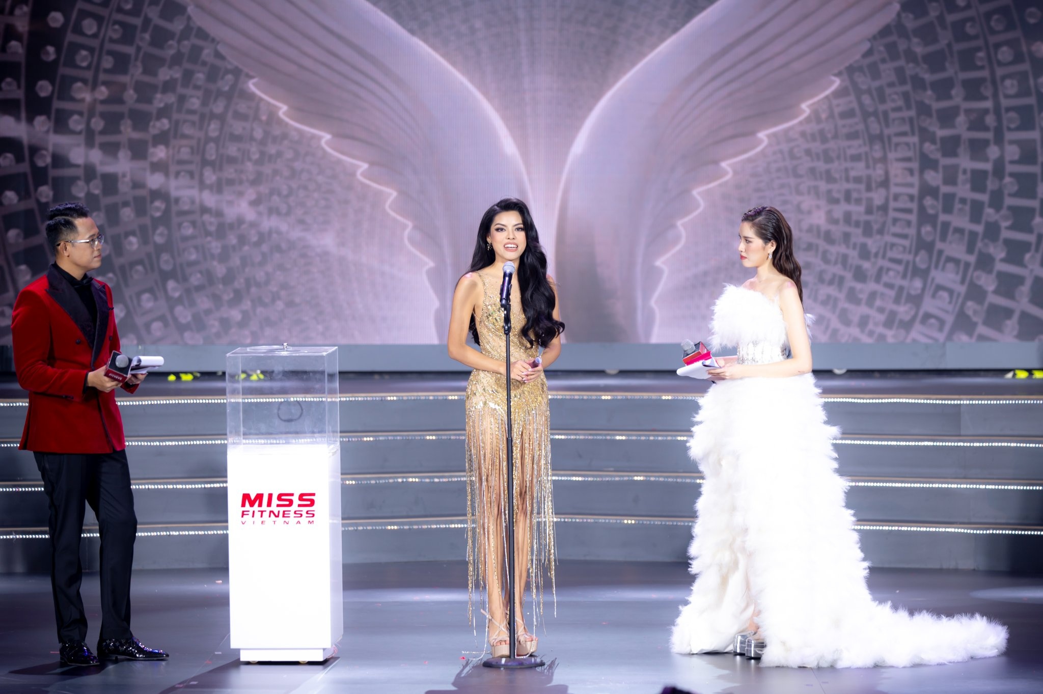 ồn ào của hoa hậu thể thao Việt Nam ảnh 10 on ao cua hoa hau the thao Viet Nam anh 10