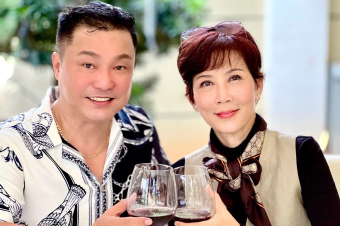 Hinh anh Diem Huong hien tai hinh anh