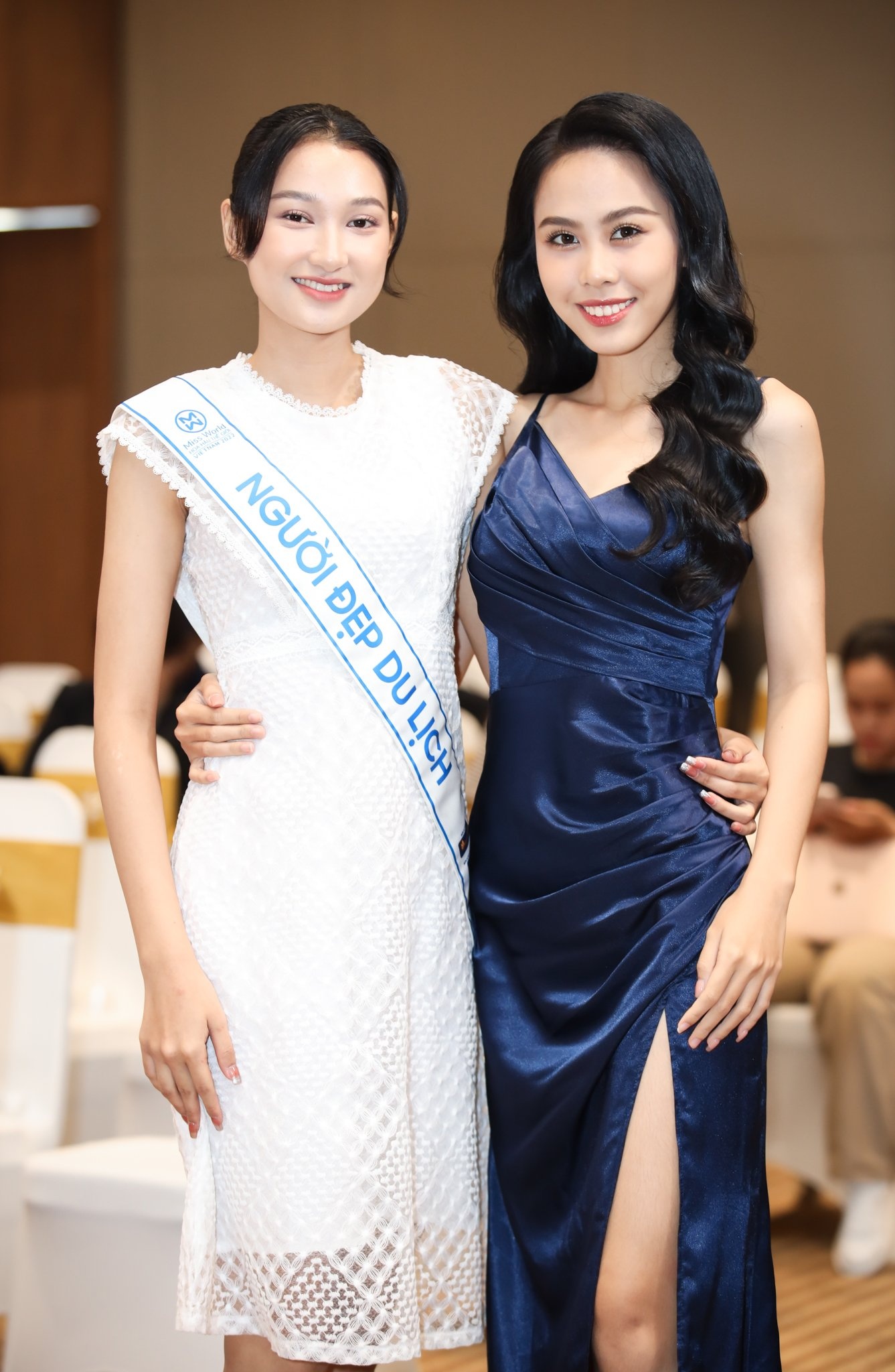 top 3 hoa hau the gioi Viet nam anh 11