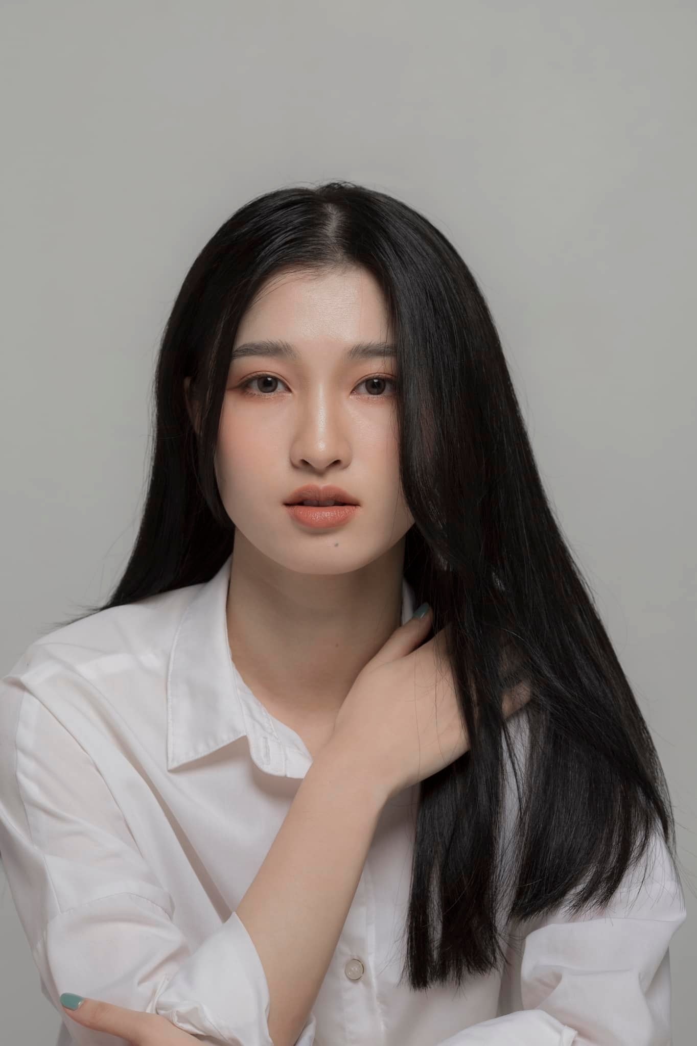 a hau phuong nhi anh 2