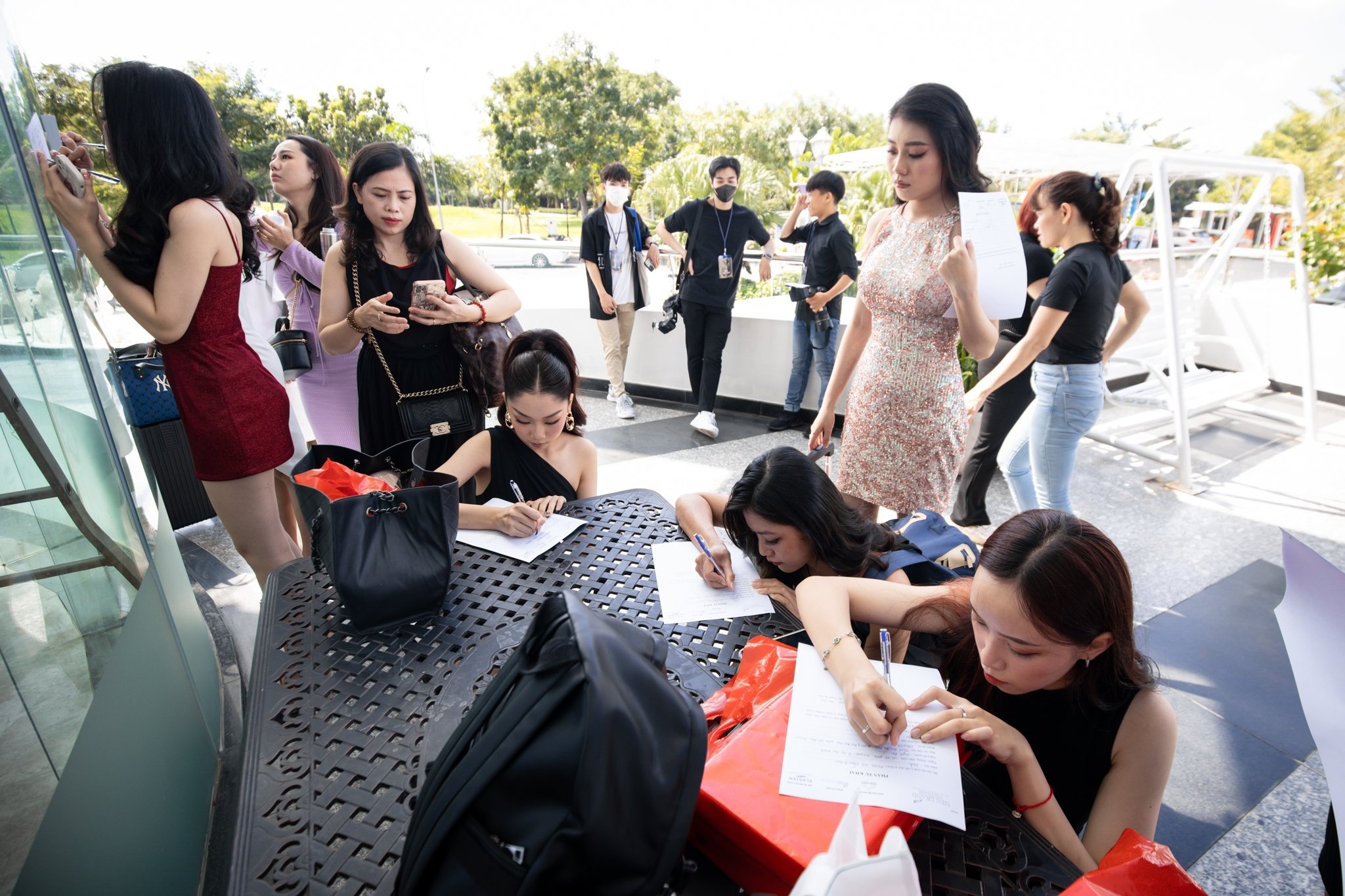 hoa hau hoa binh anh 8