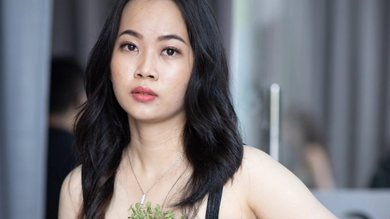 Anh thuc te cua thi sinh khoc vi bi loai o Miss Grand Vietnam 2022 hinh anh