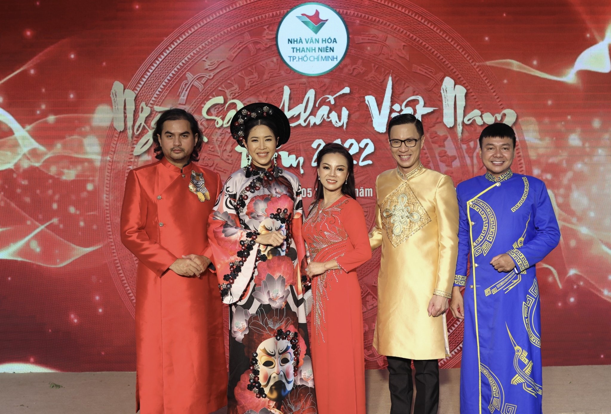 hoa hau ngoc chau anh 6