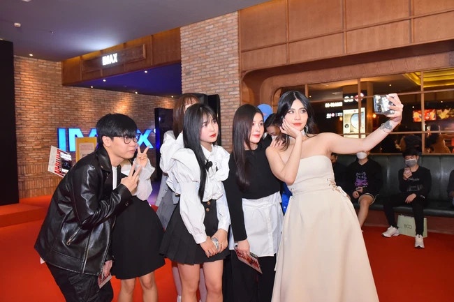 tiktoker o cong chieu phim anh 2