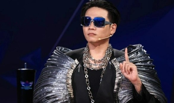 Wowy phan hoi khi bi chi trich thieu kien thuc am nhac hinh anh