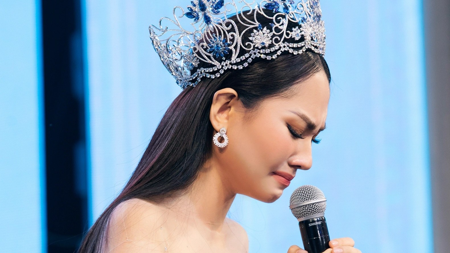 On ao chuyen Hoa hau Mai Phuong ban vuong mien 3 ty dong hinh anh