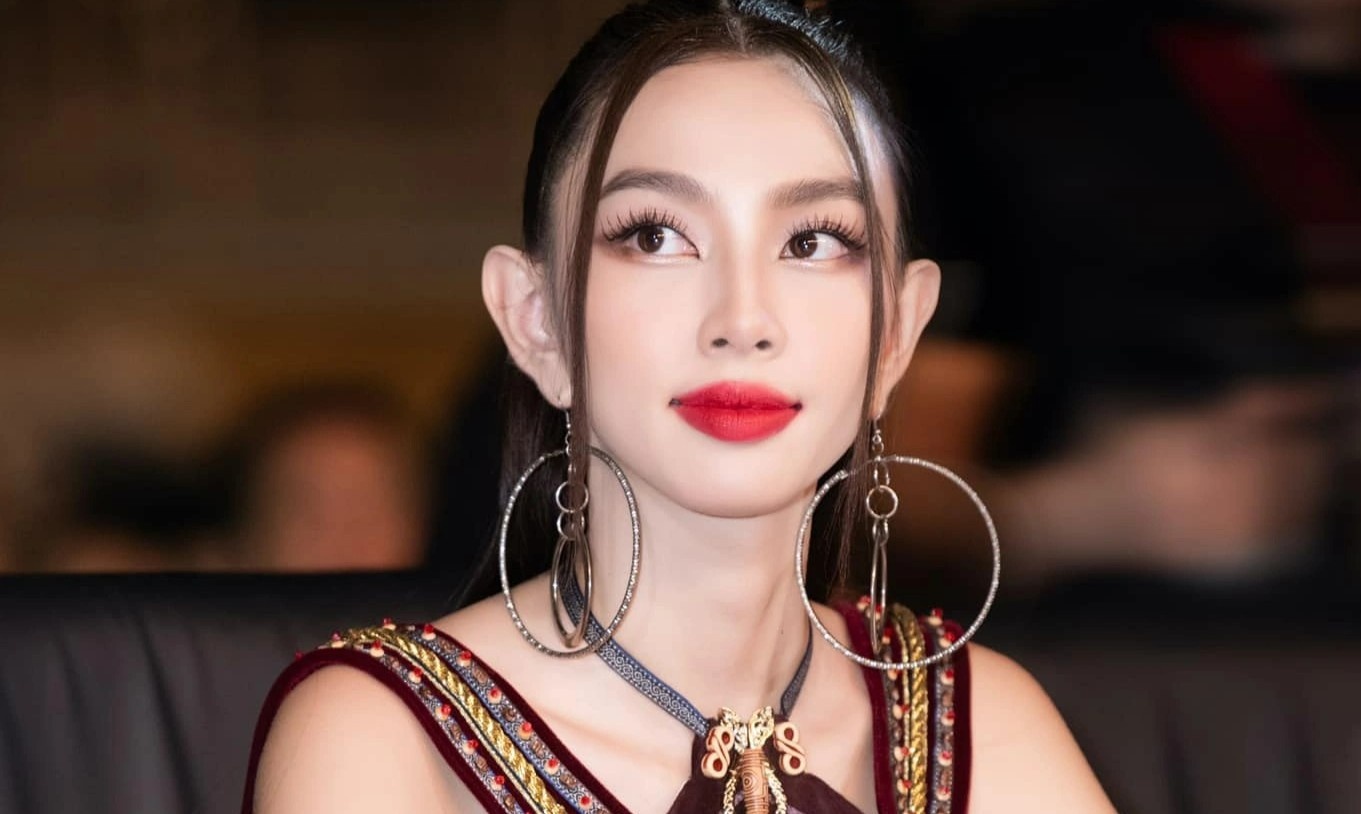 Thuy Tien phan hoi truoc tranh cai quyen gop tu thien cho mien Trung hinh anh