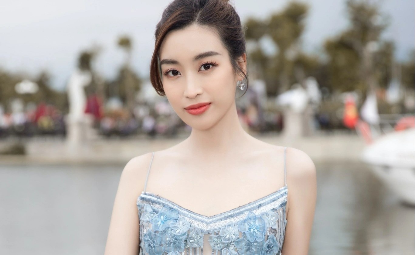 Hoa hau Do My Linh ket hon voi Chu tich CLB Ha Noi ngay 23/10 hinh anh