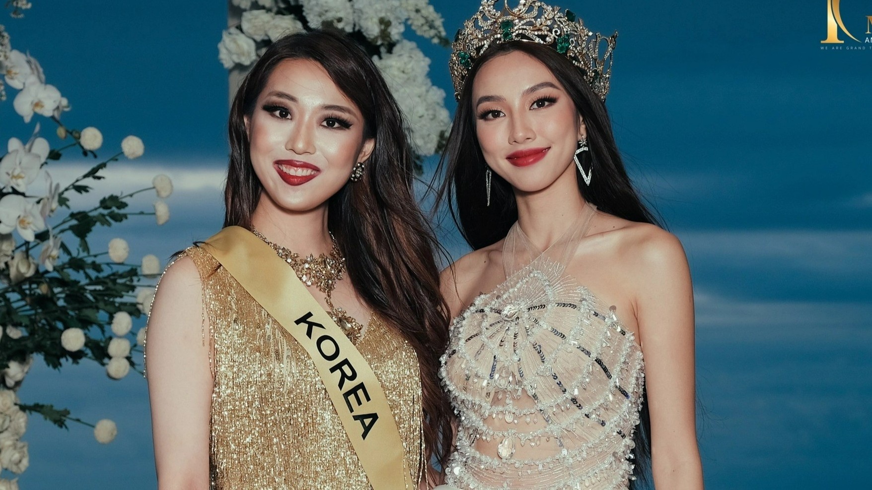 Duoi buc anh Thuy Tien va thi sinh Han Quoc la su tho lo cua fan Viet hinh anh