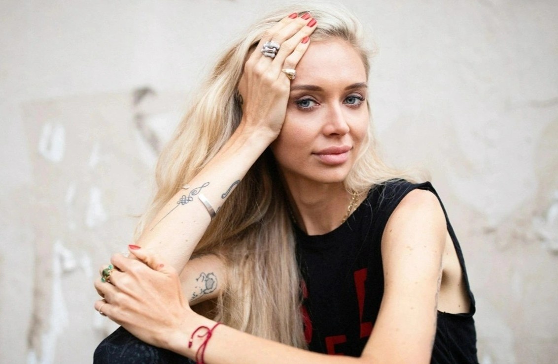 Nguoi mau to bi ong trum Hollywood tan cong tinh duc nam 16 tuoi hinh anh