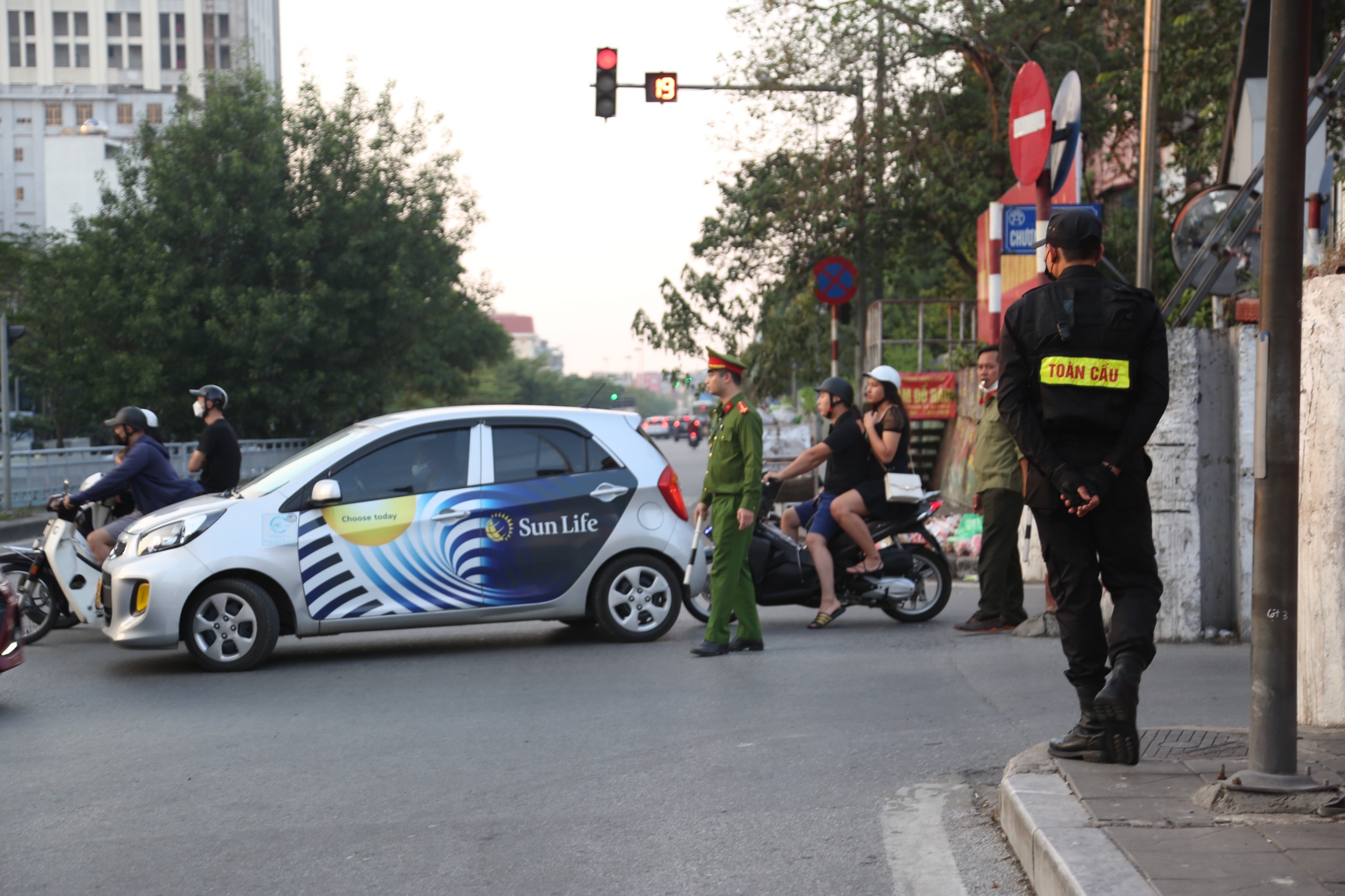 do vinh quang,  do my linh anh 3