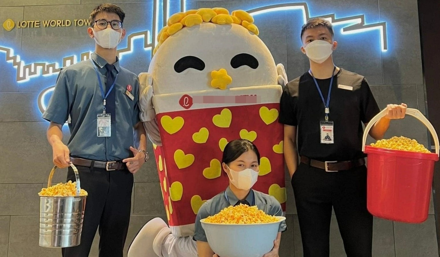 Rap Lotte bi phan ung vi to chuc 'an bap rang bang xo' hinh anh