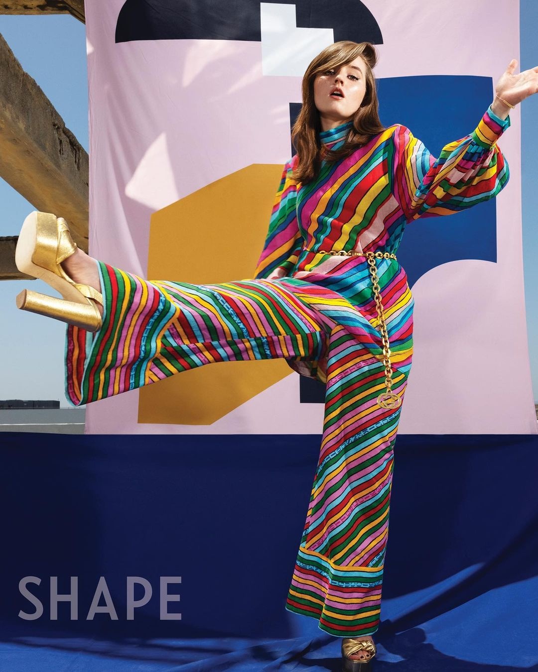 Kaitlyn Dever anh 18