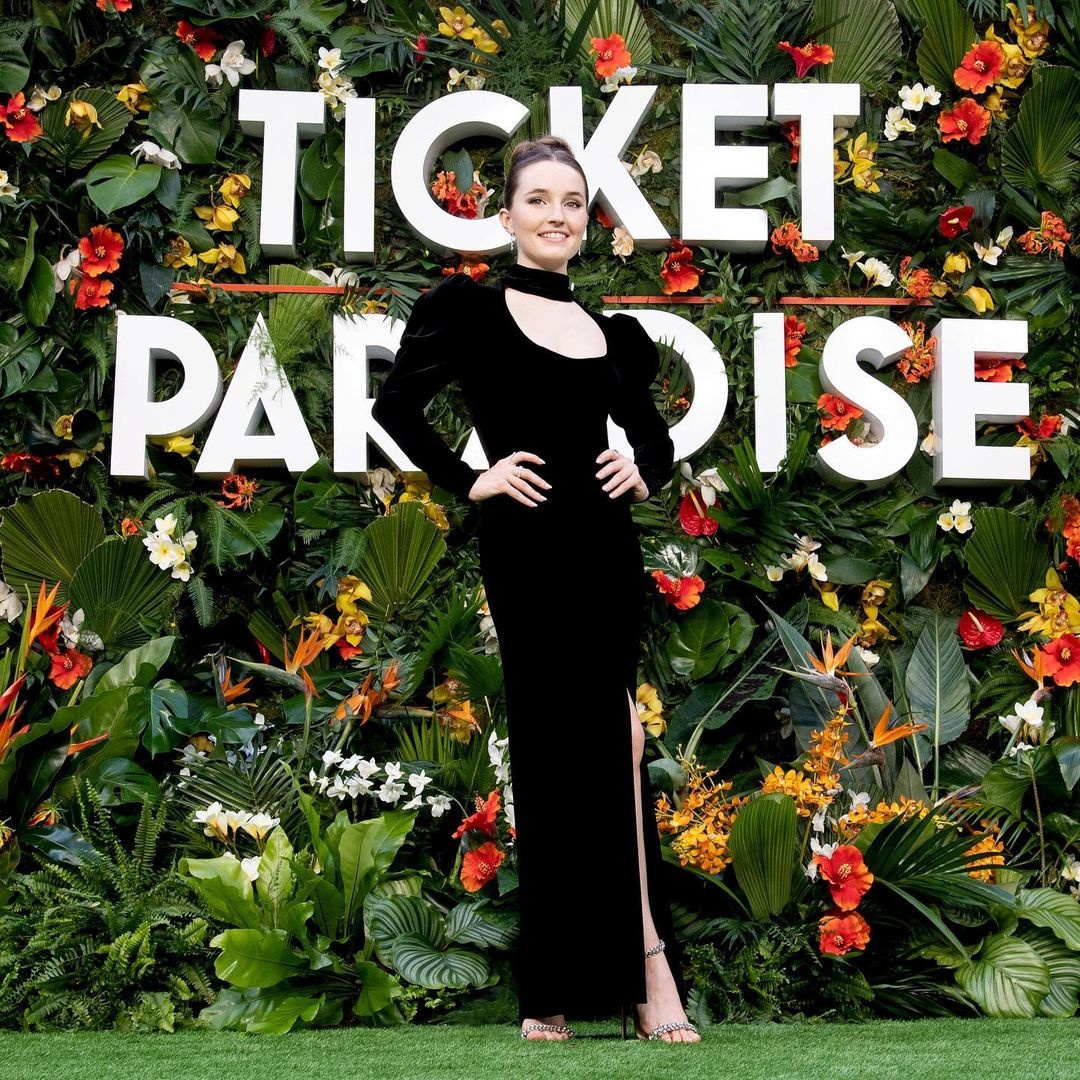 Kaitlyn Dever anh 12