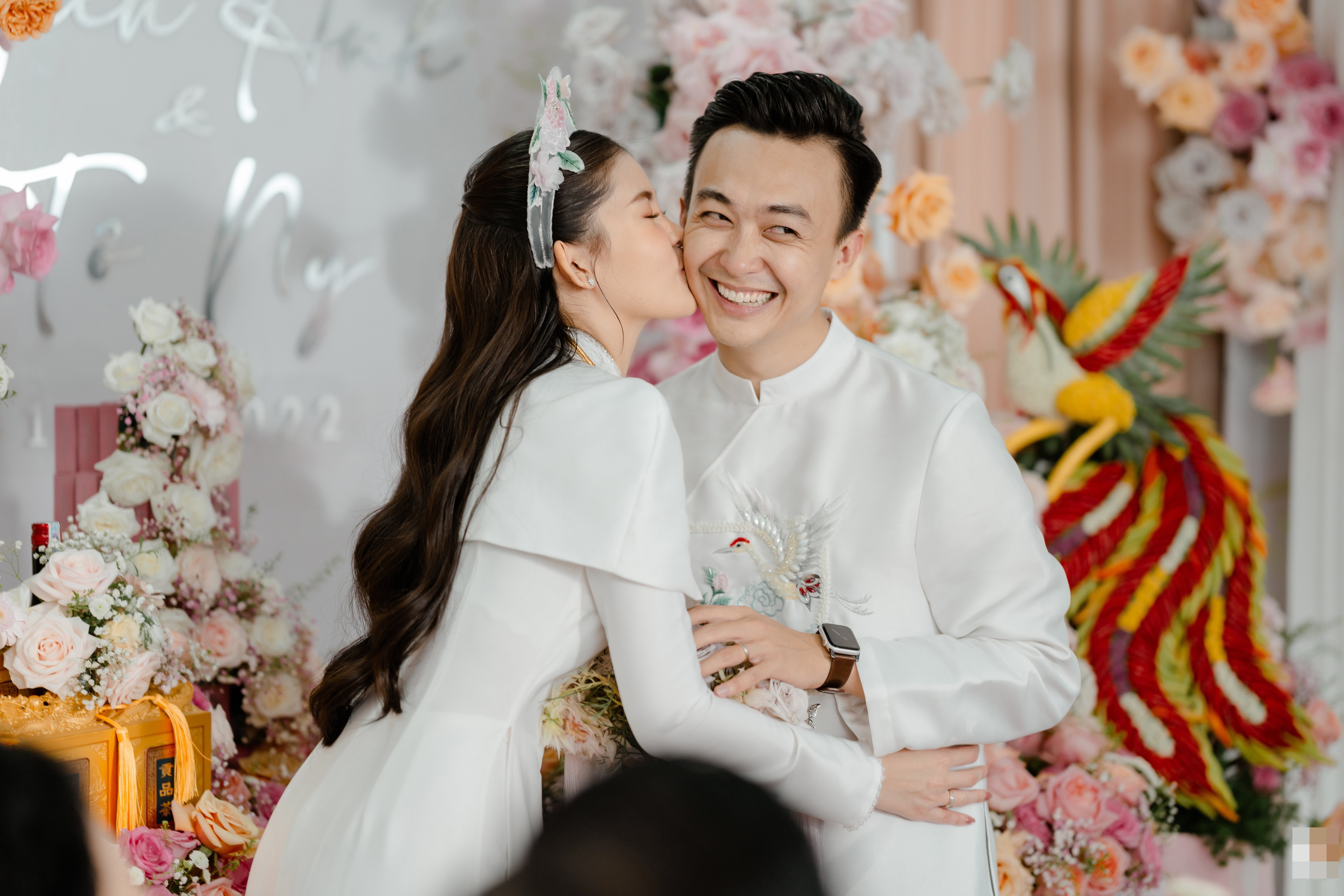 le au ngan anh,  mc phan to ny anh 4