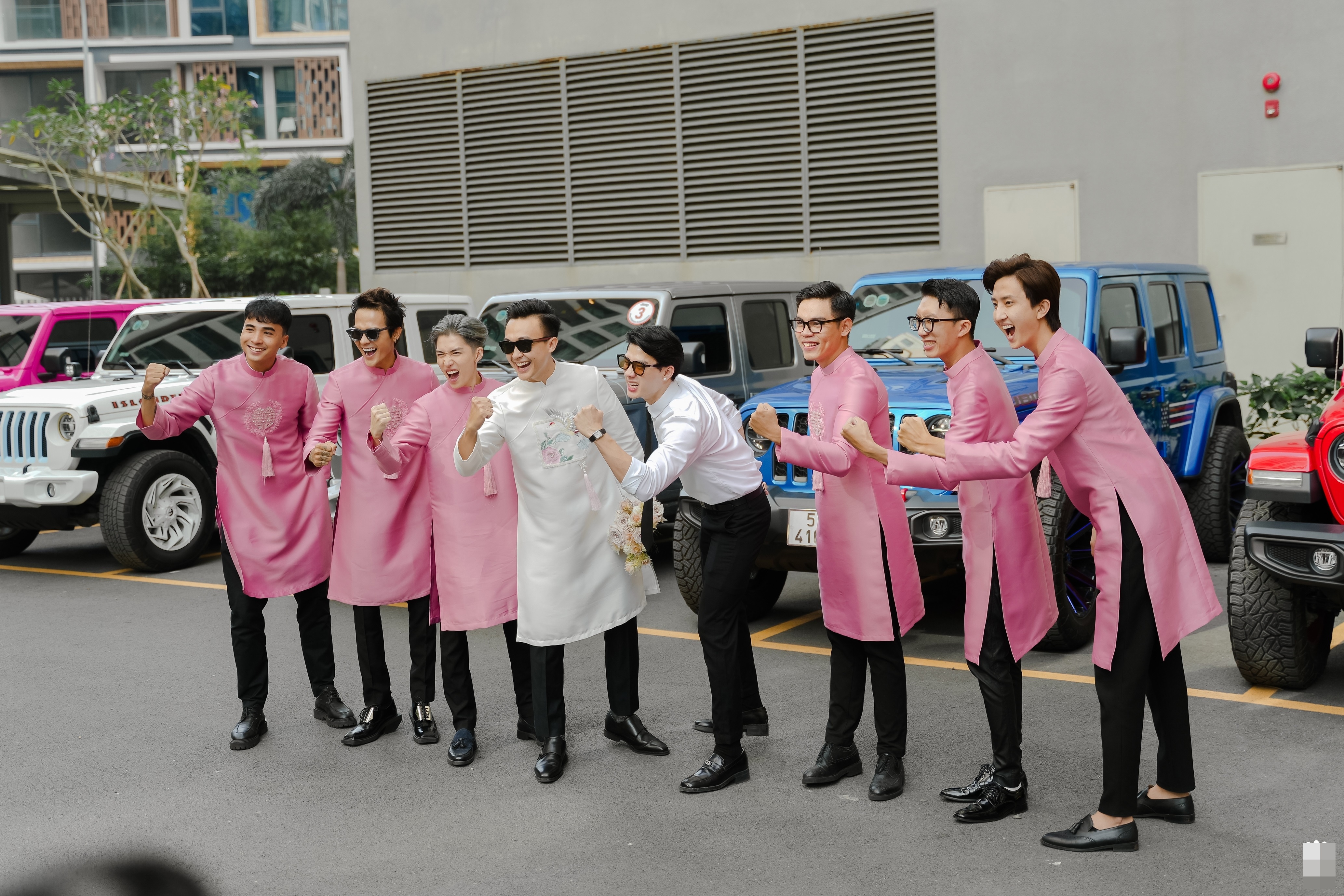 le au ngan anh,  mc phan to ny anh 1