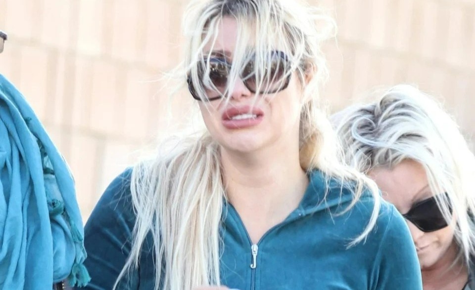 Nguoi yeu cu khoc nuc no khi Aaron Carter qua doi o tuoi 35 hinh anh