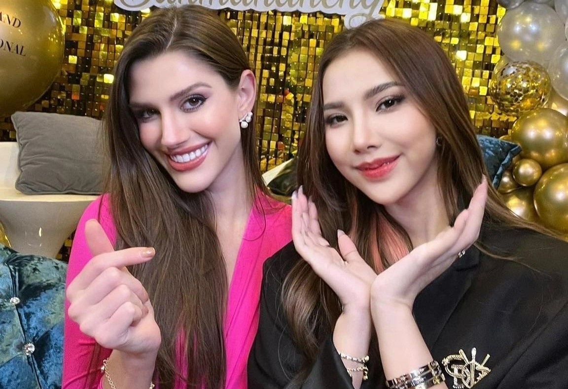 Top 10 Miss Grand 2022 tiep tuc gay tranh cai vi livestream ban vang hinh anh