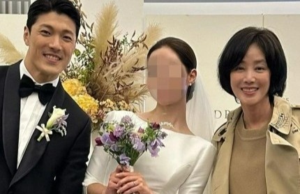 Tai tu Lee Jae Yoon ket hon o tuoi 39 hinh anh