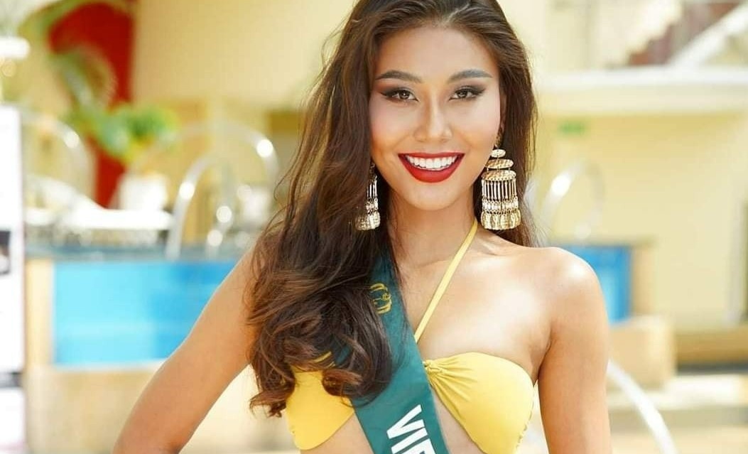 Thach Thu Thao bi BTC Hoa hau Trai Dat cat bo phan gioi thieu hinh anh