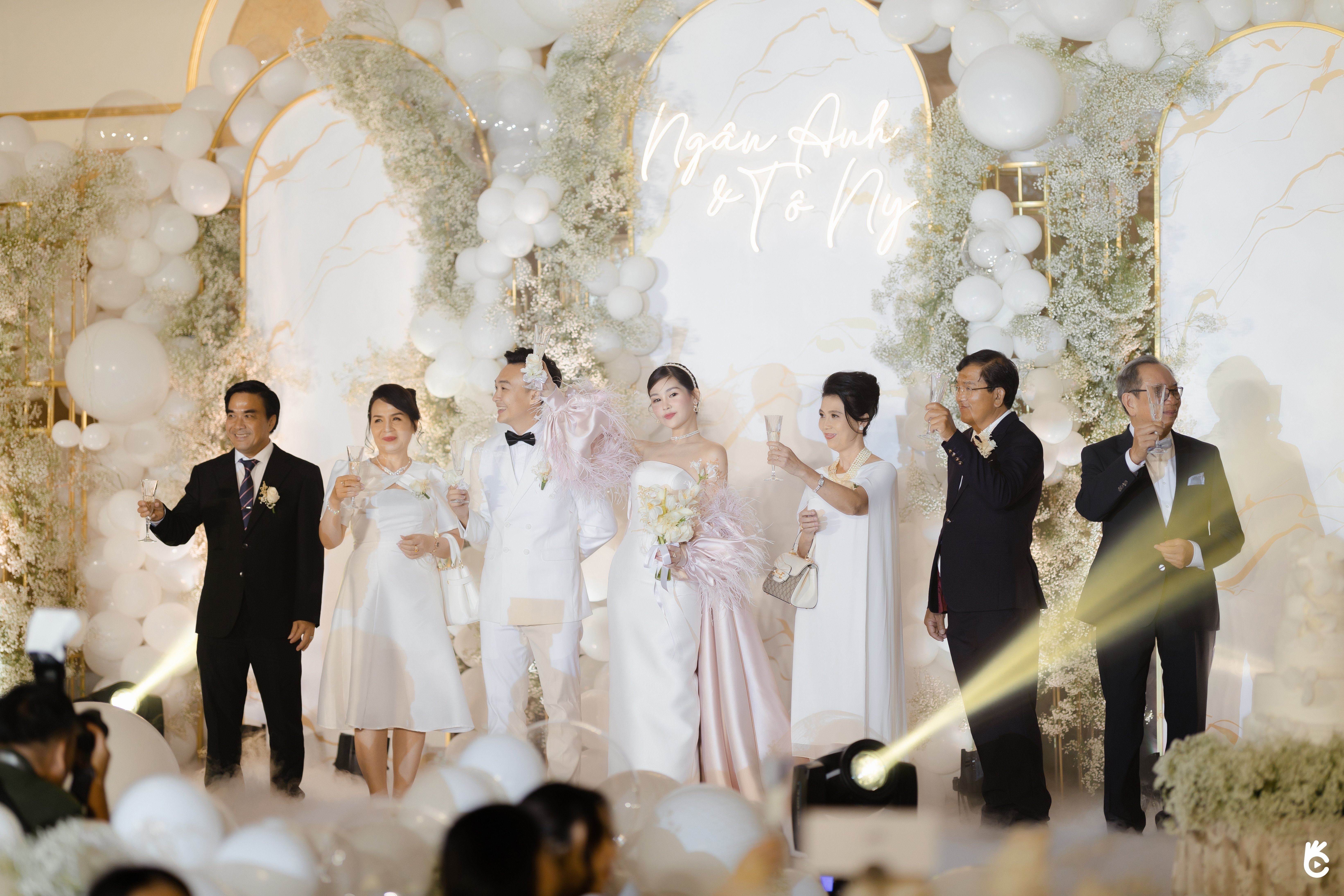 le au ngan anh anh 12