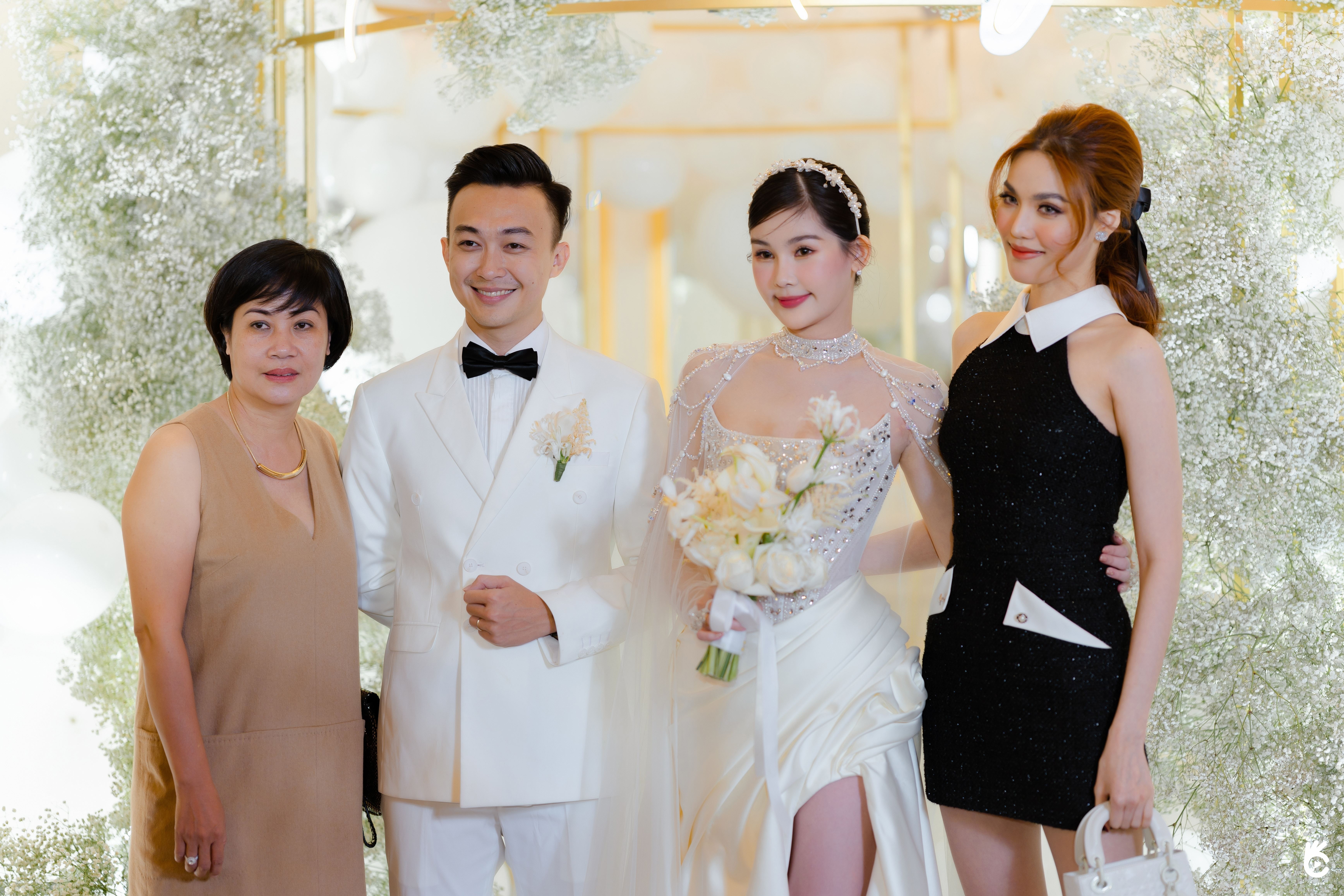 le au ngan anh anh 1