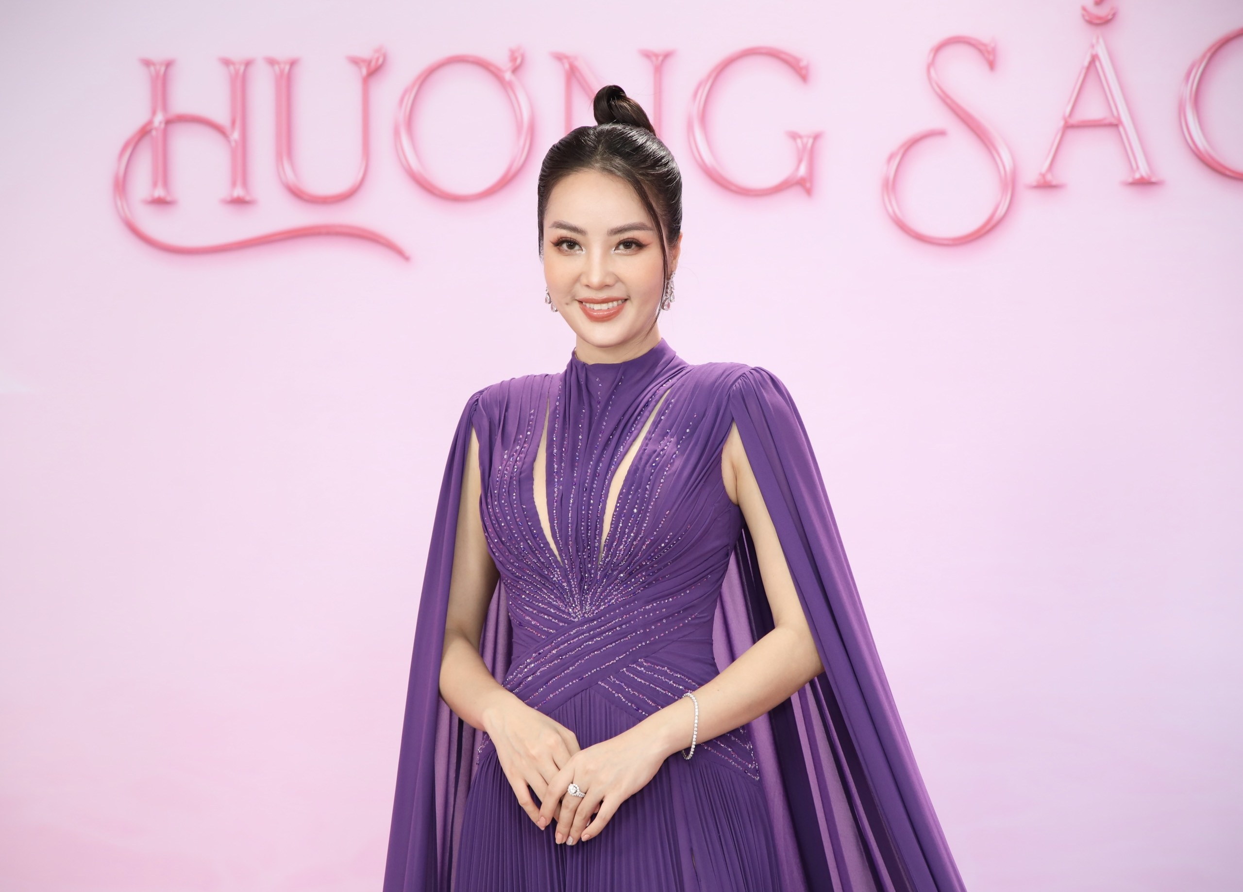 hoa hau viet nam,  tieu vy anh 4