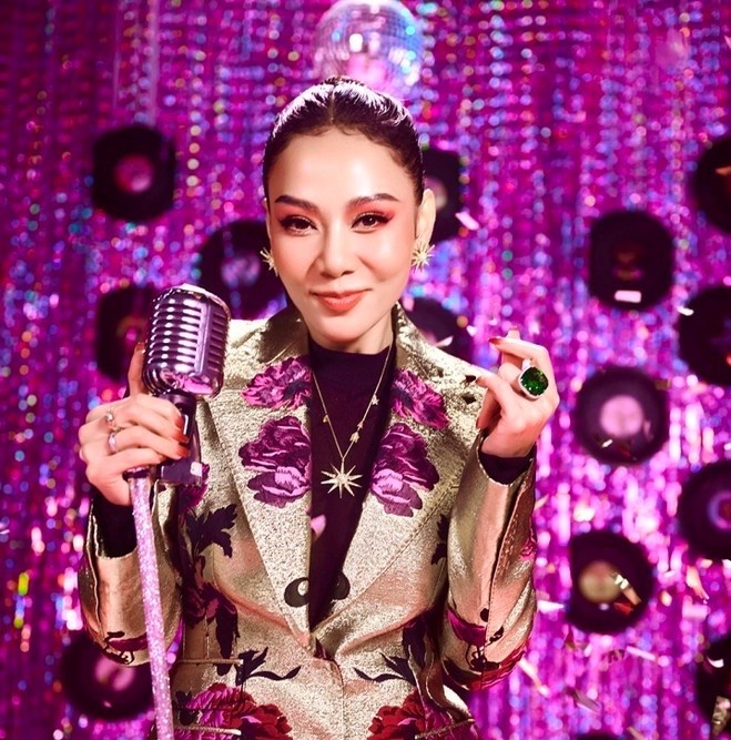 thu minh,  No O No anh 1